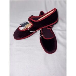 Universal Thread Burgundy Velvet Mary Jane Flats Halston Memory Foam 8 buckle